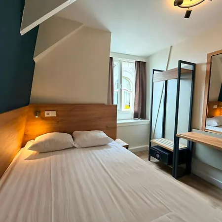 Continental Hotel 2*