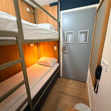 Continental Hotel 2*